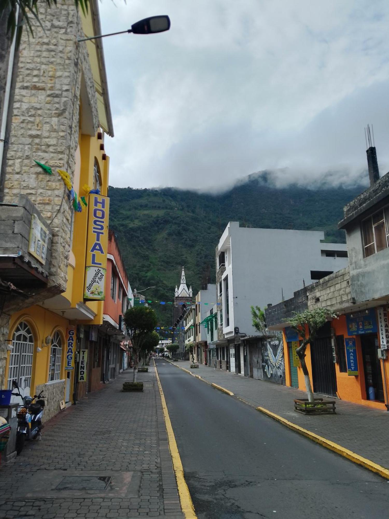 Hotel Amazonia Y Sol Baños Екстериор снимка